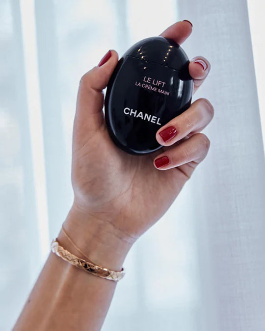 GRAZIA | A CLASSIC RED HOLIDAY MANICURE WITH CHANEL